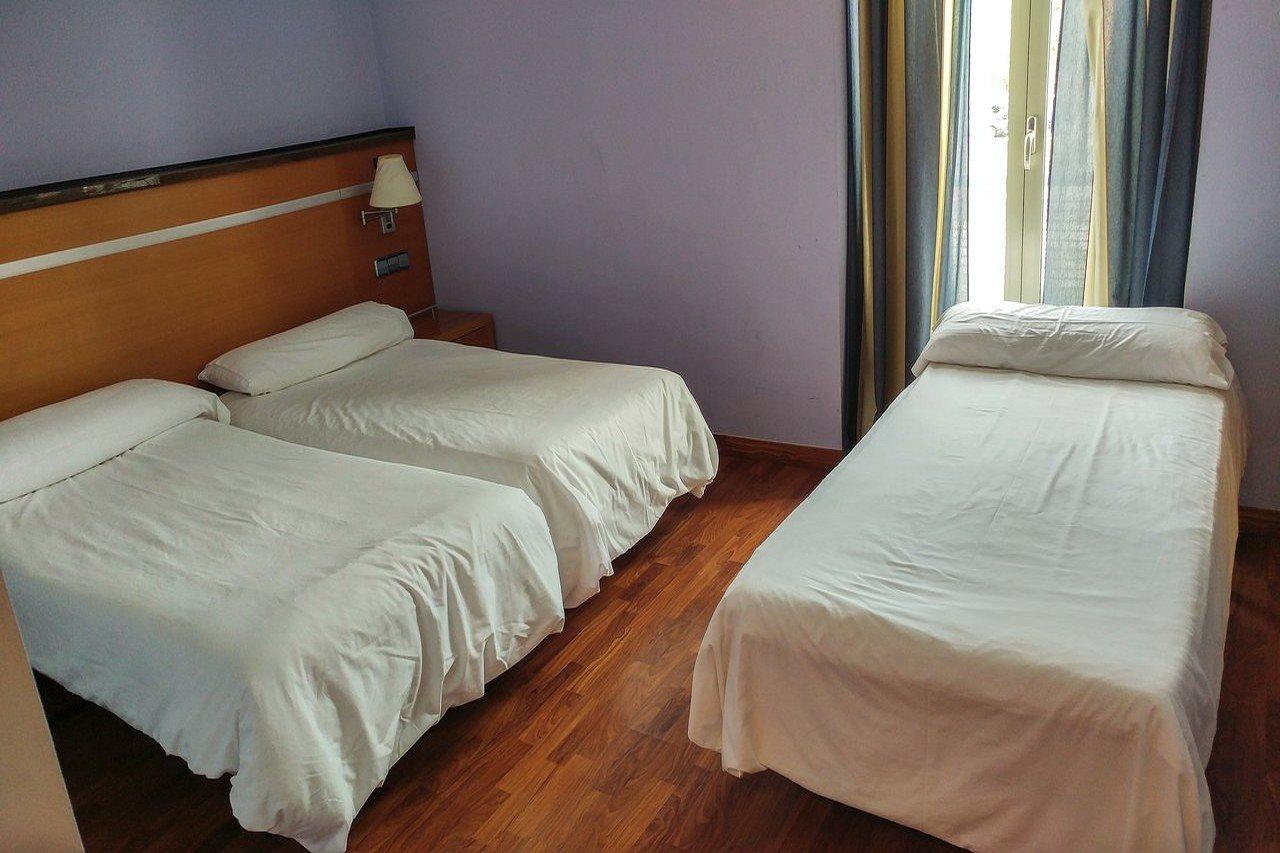 Hotel Isur Llerena Eksteriør billede