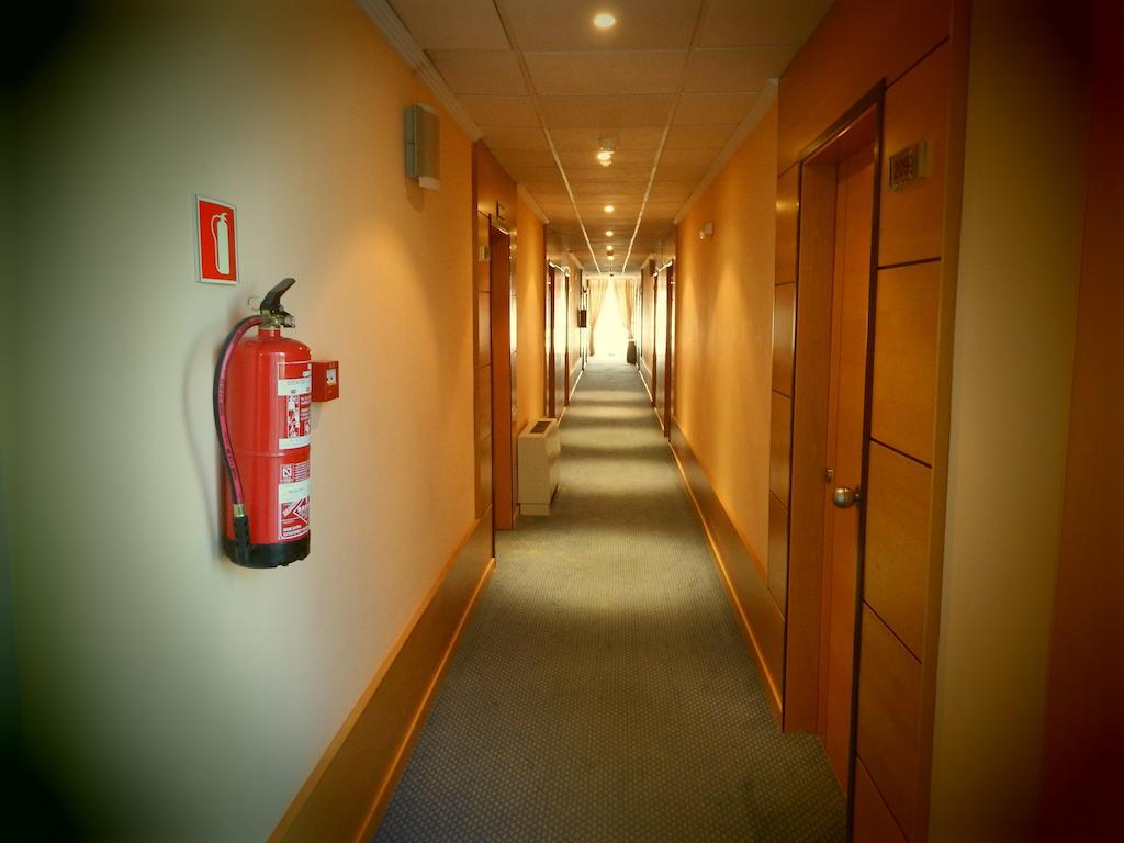Hotel Isur Llerena Eksteriør billede